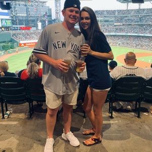 Meet your Posher, Sierra